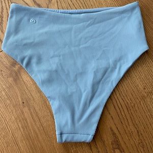Lululemon high rise cheeky swim bottoms